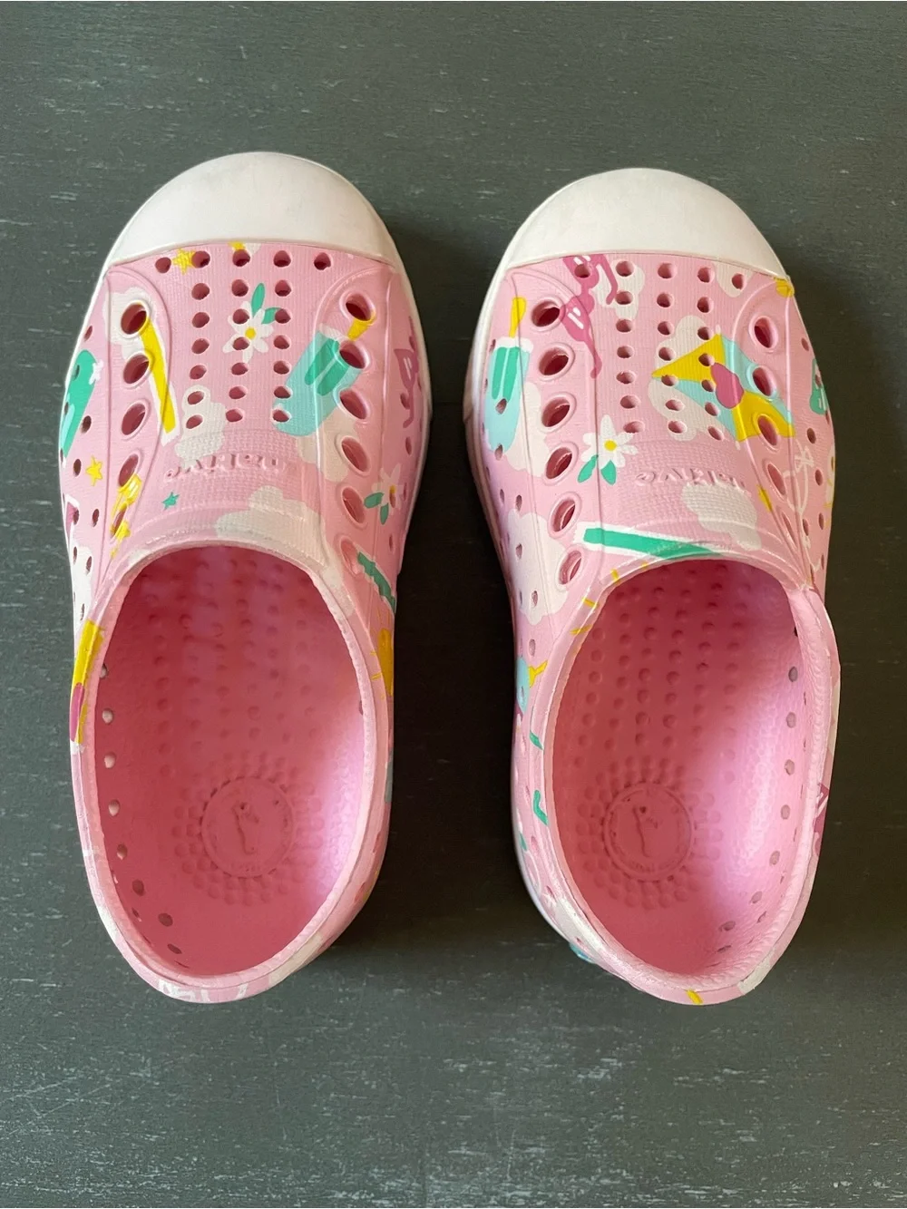Native Kids Pink Slip-On Water Shoe with Multicolor Summer Design